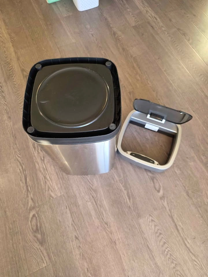 HDX 40L Motion Sensor Stainless Steel Trash Can - photo 2