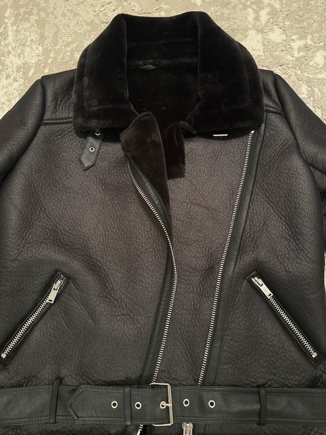 Women’s Faux Shearling Black Winter Jacket. Size M. - photo 2