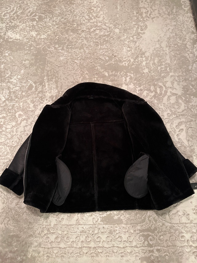 Women’s Faux Shearling Black Winter Jacket. Size M. - photo 3