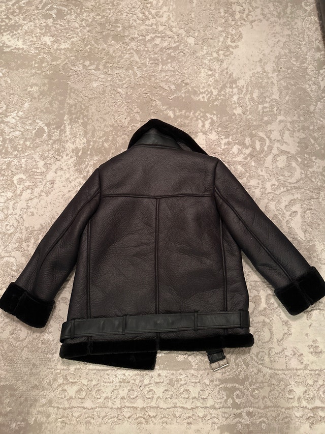 Women’s Faux Shearling Black Winter Jacket. Size M. - photo 4