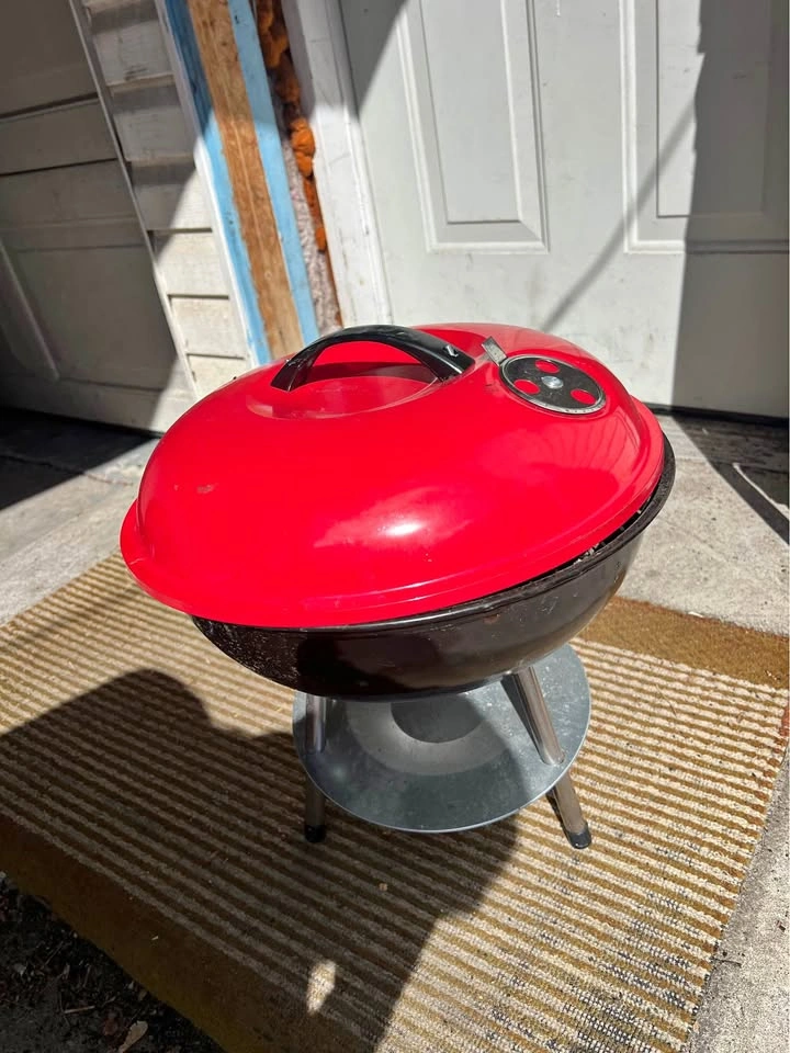 Charcoal Grilling BBQ