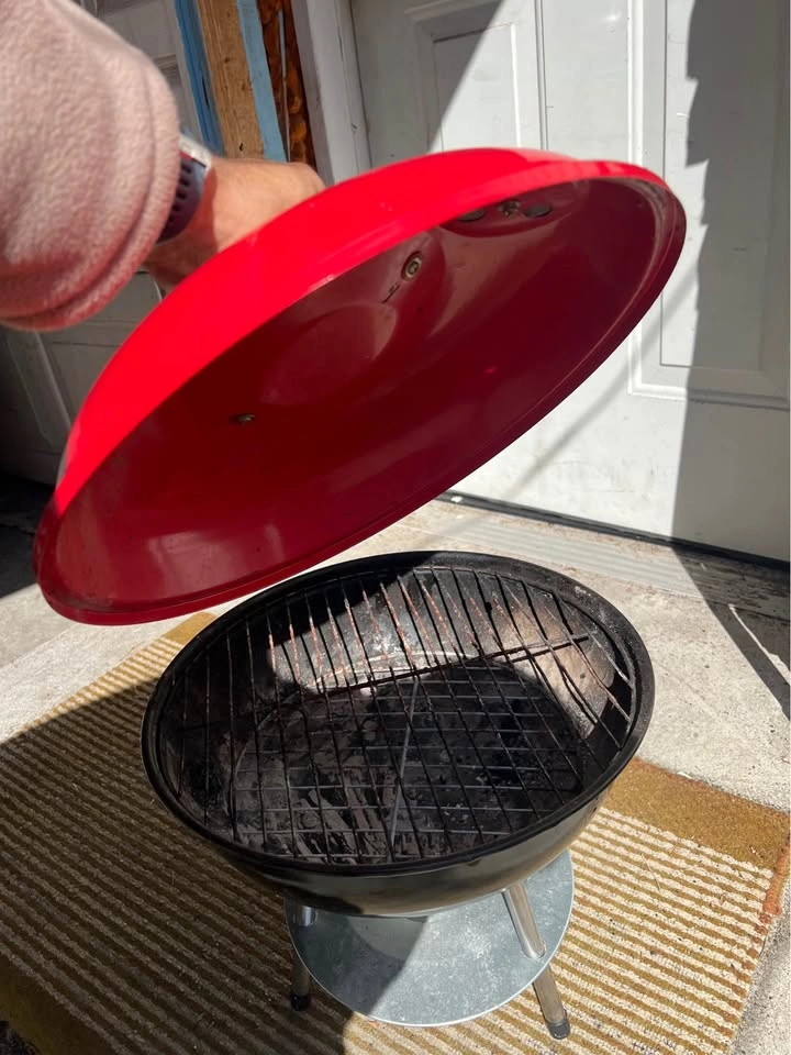 Charcoal Grilling BBQ - photo 2