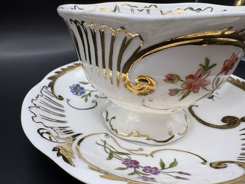 Antique Doulton Burslem Bone China Hand Painted Cup & Saucer - photo 3
