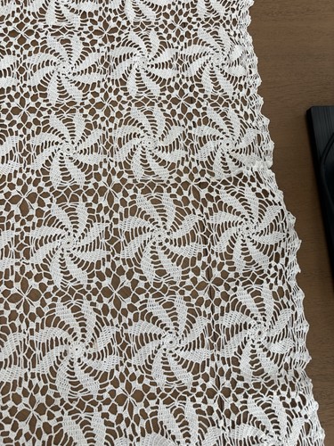 VINTAGE HANDMADE Crocheted Table/Dresser Cover 37.5 x 34” - photo 5