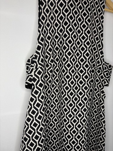Forever 21+ Women’s Black & White Geometric Dress - Size 1X - photo 3