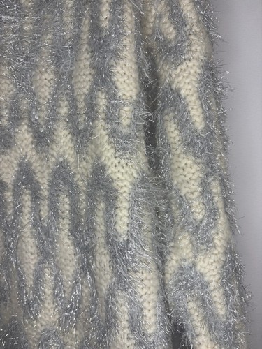 LOFT NWT Women's Size Medium Ivory & Silver Metallic Sweater - photo 5