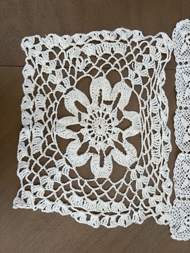 VINTAGE Set of 2 Larger HANDMADE DOILIES, Various Sizes - photo 3