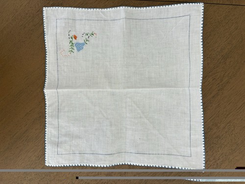 VINTAGE Set of 4 Embroidered Handkerchiefs, White And Blue Flora - photo 4