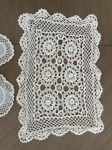 VINTAGE Set of 3 HANDMADE DOILIES, Various Sizes, See Pics - photo 2