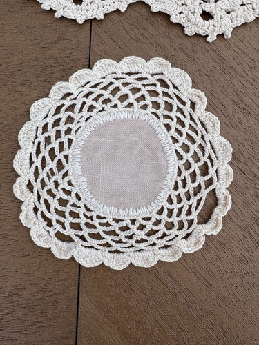 VINTAGE Set of 3 HANDMADE DOILIES, Various Sizes, See Pics - photo 4