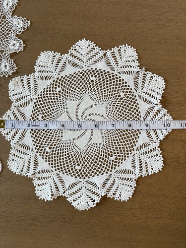 VINTAGE Set of 3 HANDMADE DOILIES, Various Sizes, See Pictures - photo 5