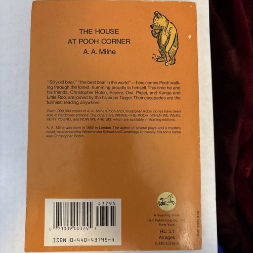 VINTAGE A.A. MILNE The House At Pooh Corner, 1970 Edition - photo 2