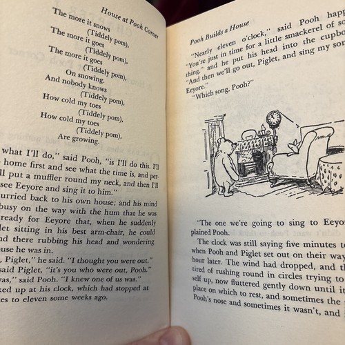 VINTAGE A.A. MILNE The House At Pooh Corner, 1970 Edition - photo 5