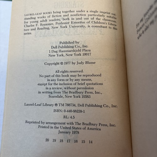 VINTAGE JUDY BLUME YOUNG ADULT BOOK Starring Sally J. Freedman A - photo 4