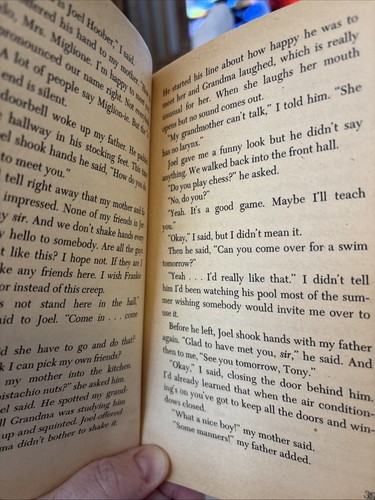 VINTAGE JUDY BLUME “Then Again, Maybe I Won’t”, 1983 Print - photo 5