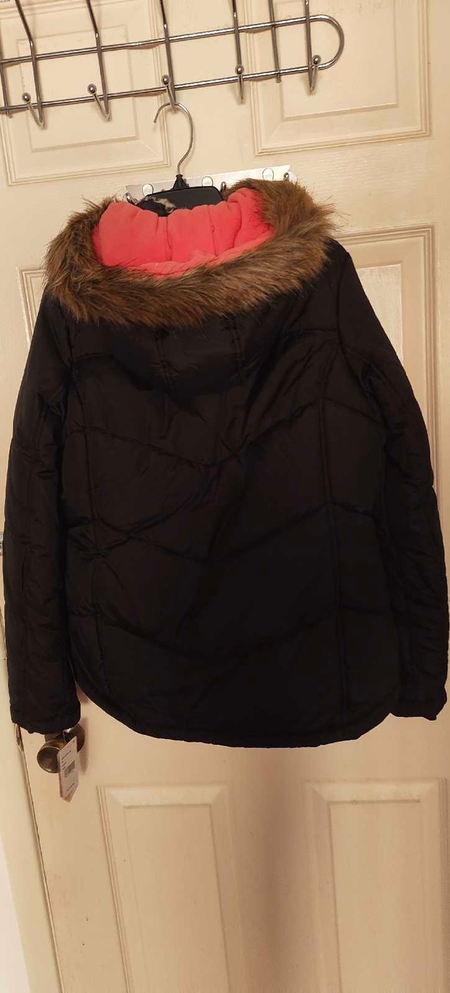 LONDON FOG Girl Free Country Puffer Jacket with Faux Fur Hood - photo 4