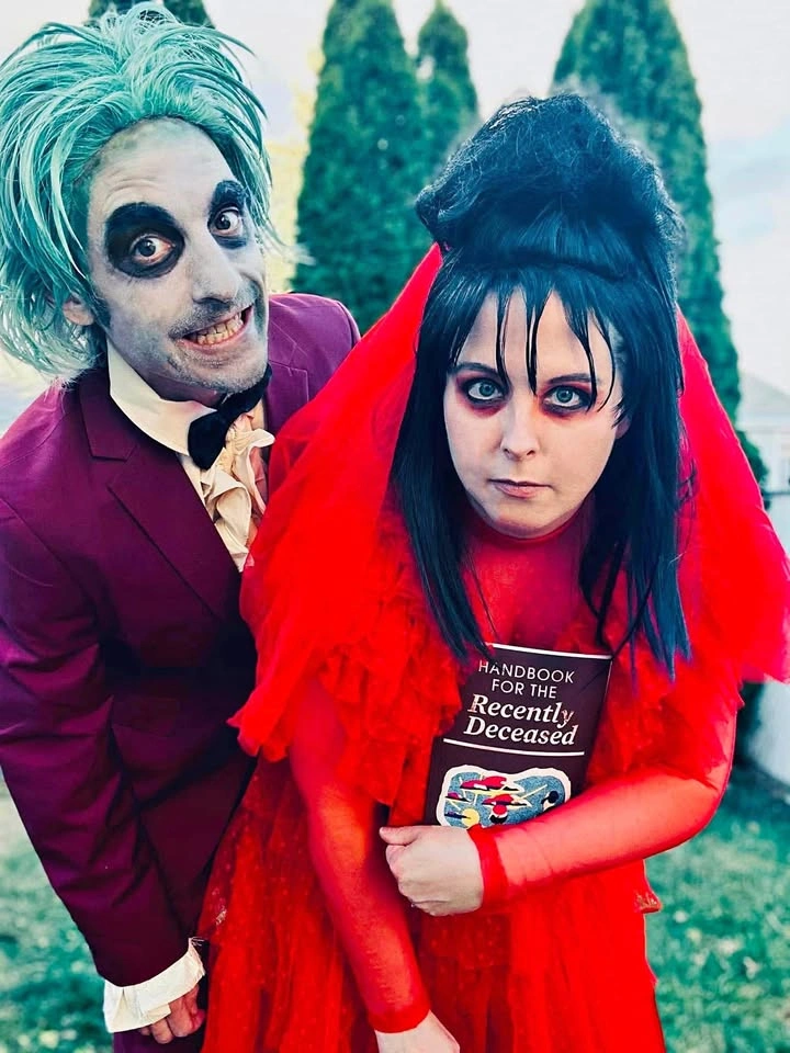 Lydia Beetlejuice Costume + Book & Wig