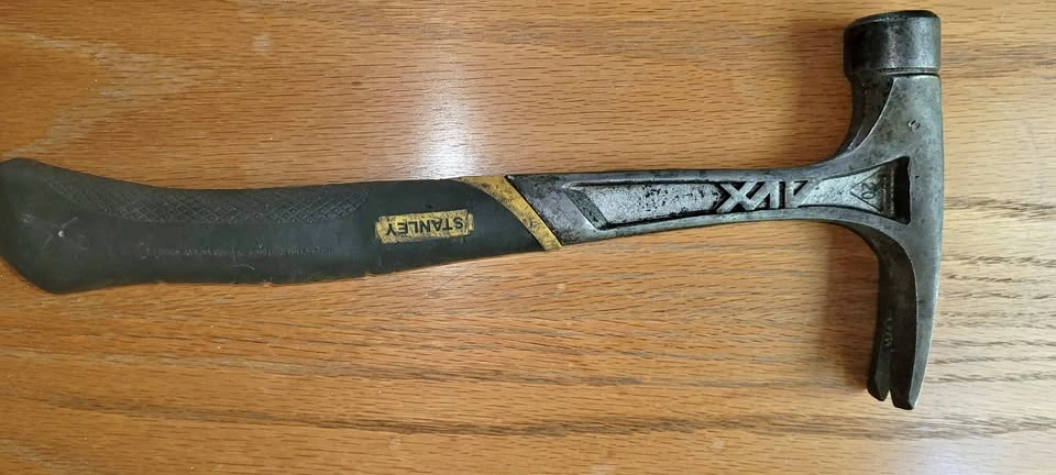 Stanley AVX Hammer
