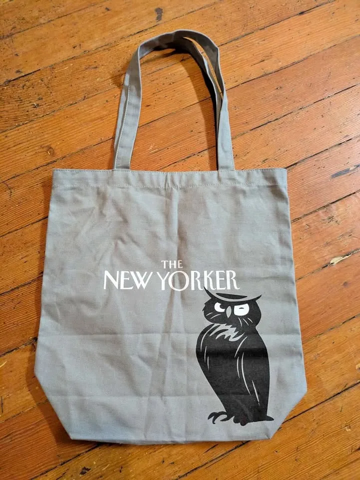 Limited Edition Grey Tote Bag of The New Yorker thumbnail