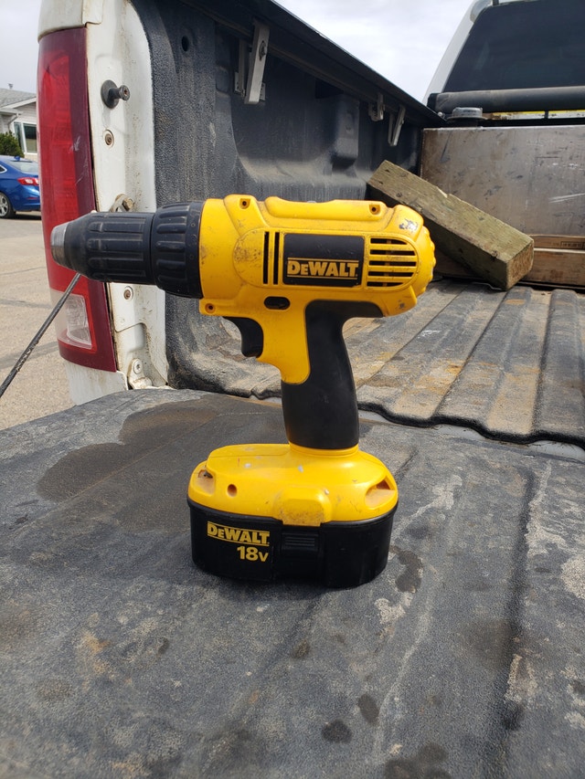 Dewalt power drill