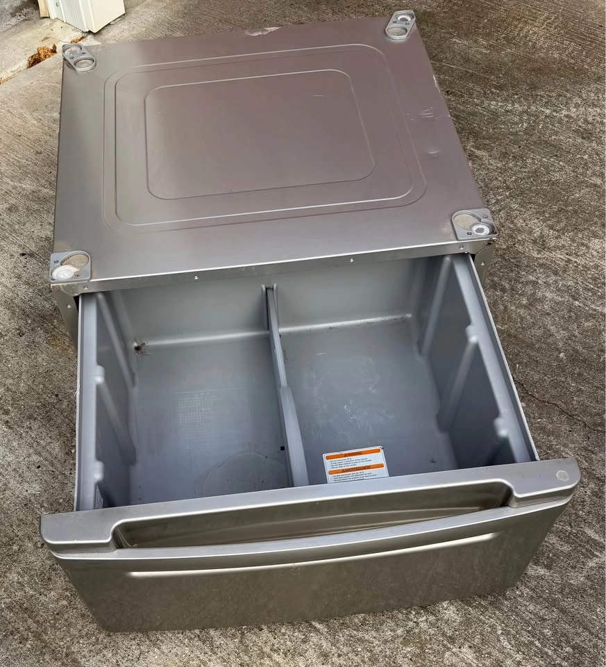 LG washer/dryer stand - photo 5