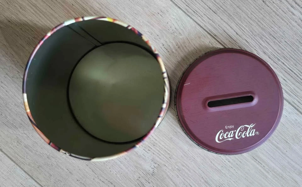 Coca-Cola Vintage Style Coin Bank Tin - photo 5