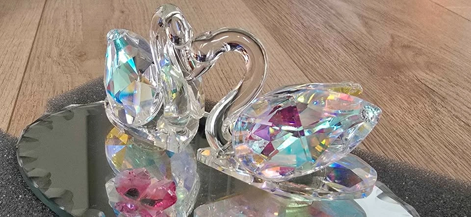 Crystal Galleria Swan Lovers Figurine - photo 2