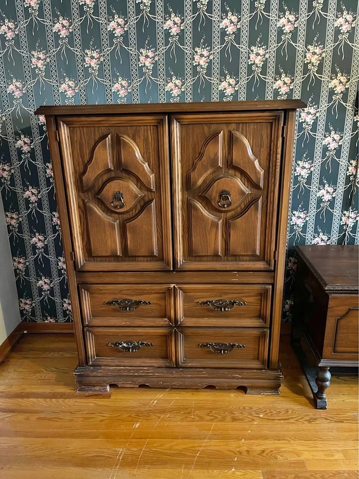 Viscol furniture by Victoriaville Specialties Co. Vintage bedroo