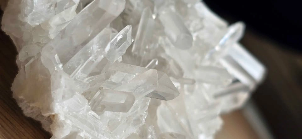 Clear Quartz Crystal Cluster - photo 3
