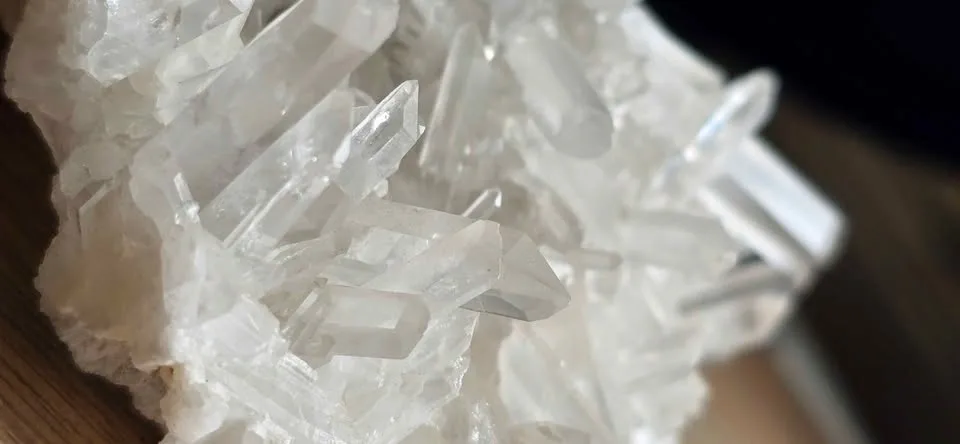 Clear Quartz Crystal Cluster - photo 3