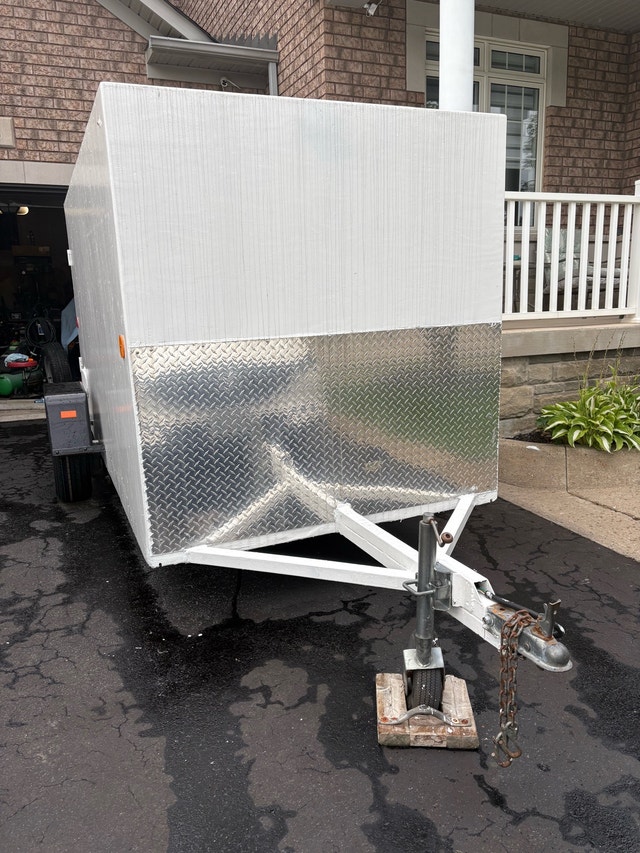 Enclosed Utility Trailer 10 x 5