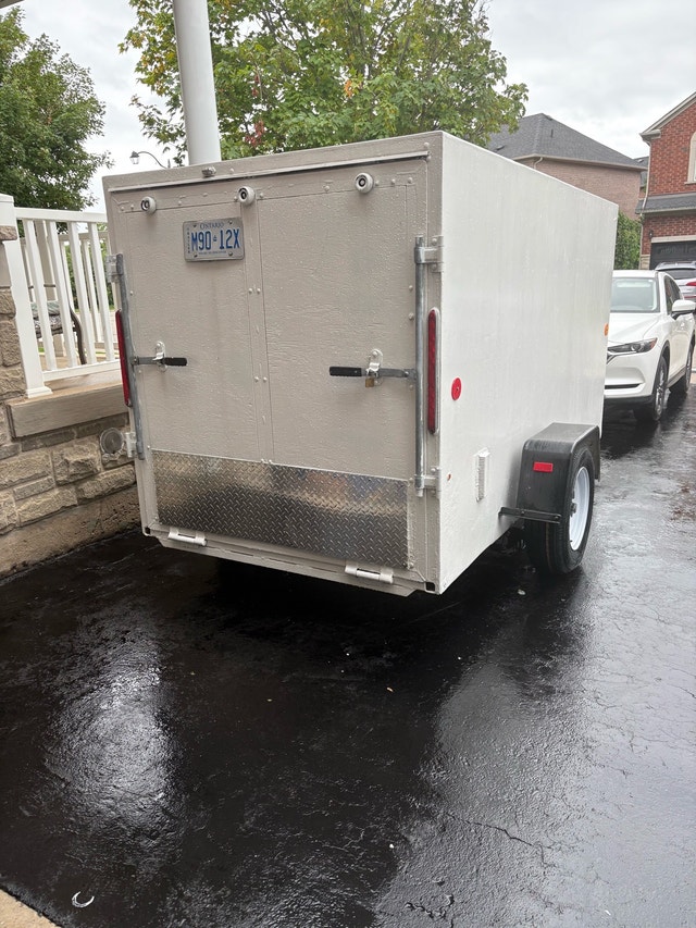 Enclosed Utility Trailer 10 x 5 - photo 2