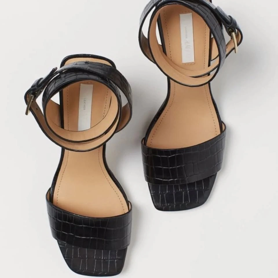 H&M Premium Black Leather Block-Heel Sandals – Size 40 - photo 2