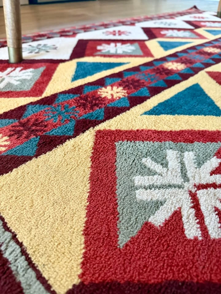 Patterned Area Rug - photo 3