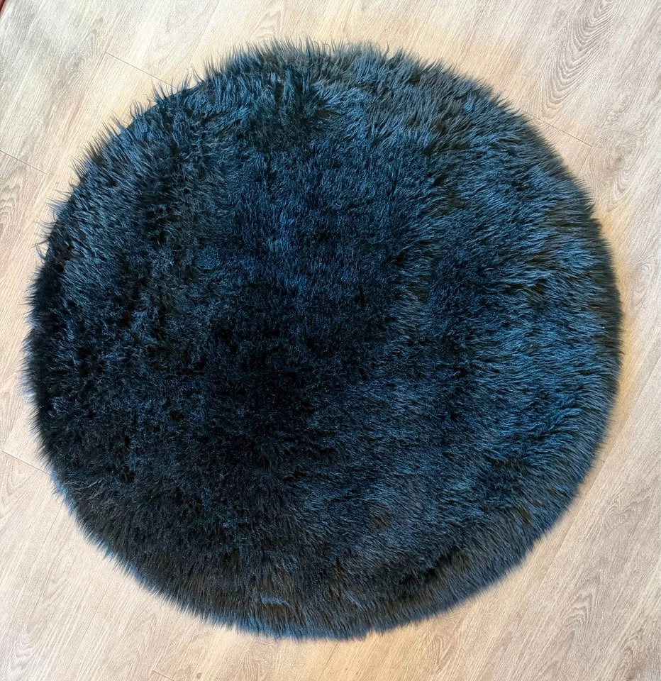 Round Black Shag Rug – 52″ Diameter - photo 4
