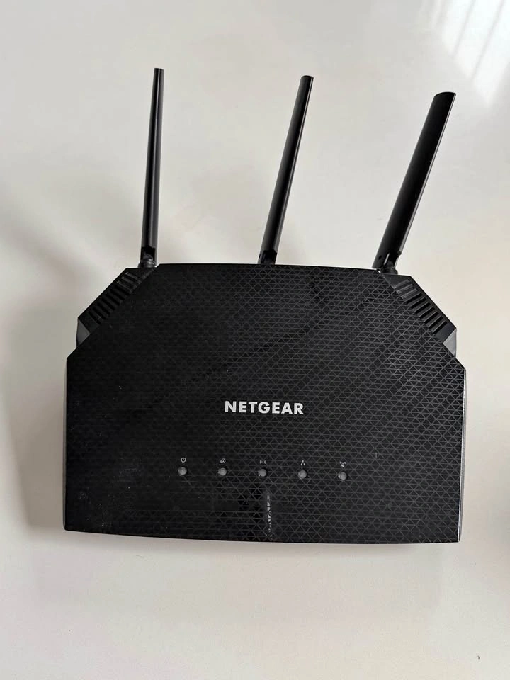 NETGEAR AX1800 WiFi Router R6700AX