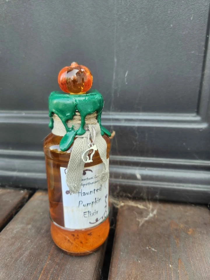 Magic Colour-Changing Halloween Potions - photo 4
