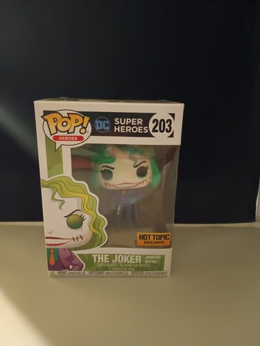 DC Heroes #203 Funko POP! The Joker: Martha Wayne Hot Topic Excl - photo 2