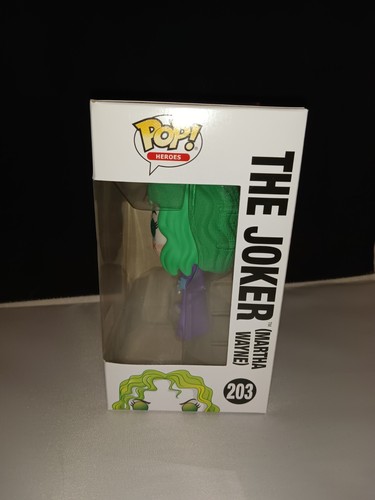 DC Heroes #203 Funko POP! The Joker: Martha Wayne Hot Topic Excl - photo 4