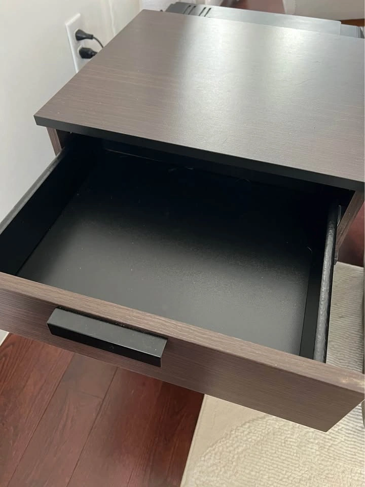 2 x bedside tables - photo 2