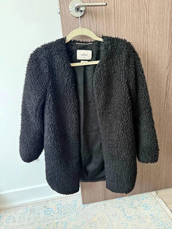 Aritzia Wilfred Black Sherpa Teddy Jacket Sweater