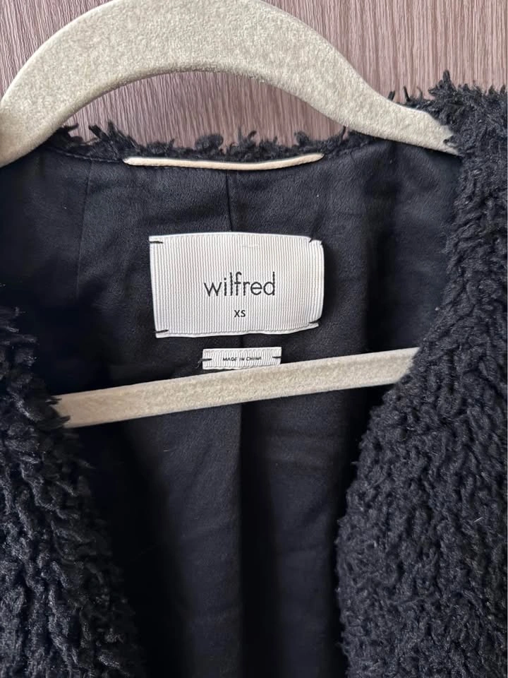 Aritzia Wilfred Black Sherpa Teddy Jacket Sweater - photo 2