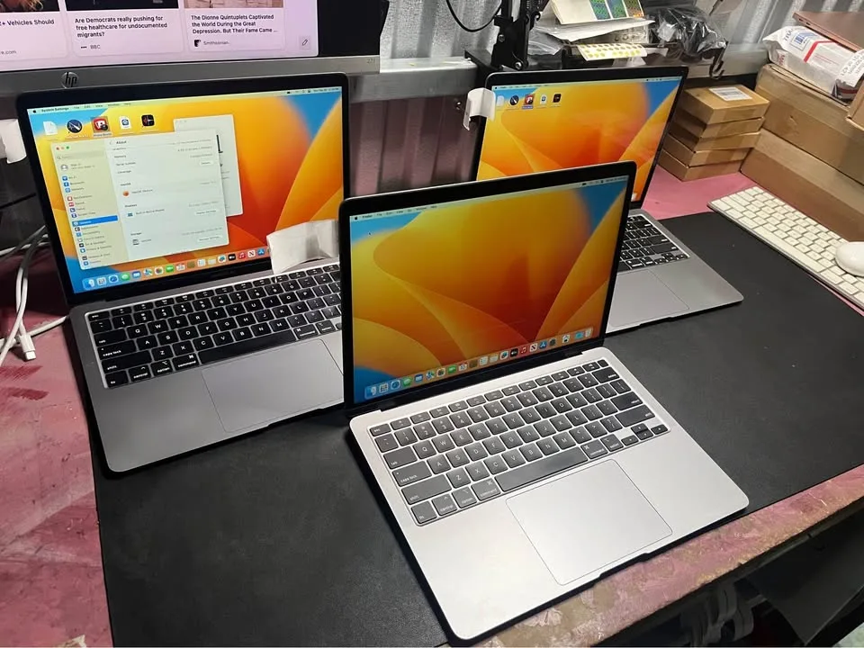 2020 MacBook Air 13” 8GB 256SSD image indicator(2)