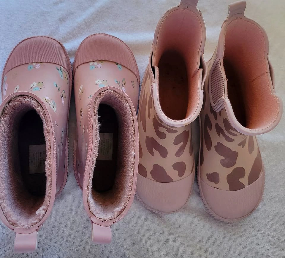 Kids Rain Boots – 2 Pairs, Size 30 | SOLD TOGETHER ONLY - photo 4