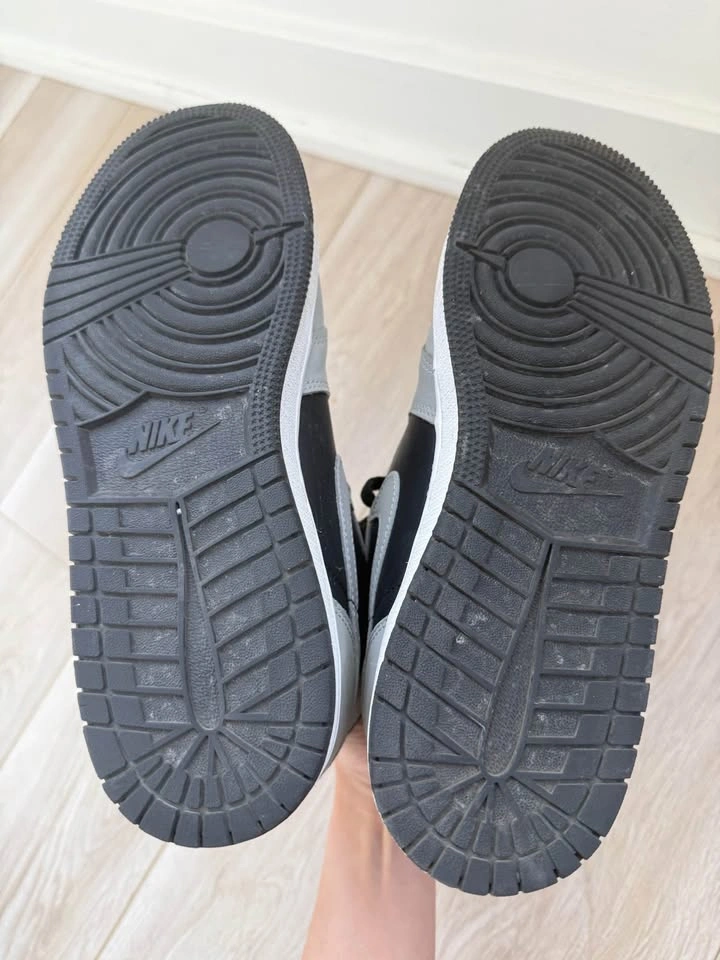 Air Jordan 1 Retro High Shadow 2.0 Sneakers - Size 5.5 - photo 5