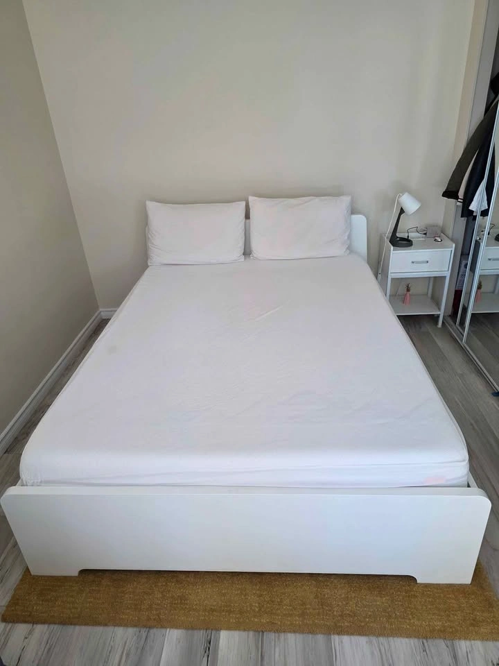 Douglas Alpine Queen mattress + Ikea bed frame - photo 3