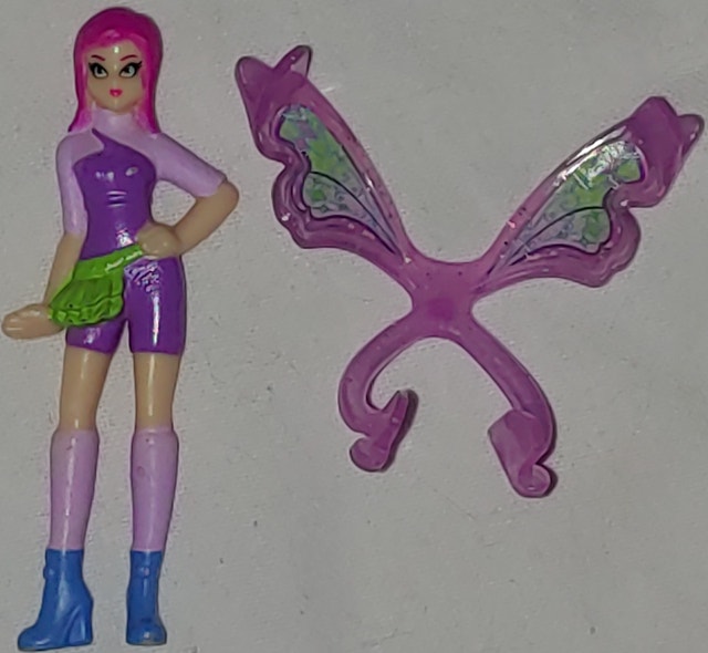 Winx Club Welcome to Alfea, Fire & Ice Books with Toy Figure - photo 4