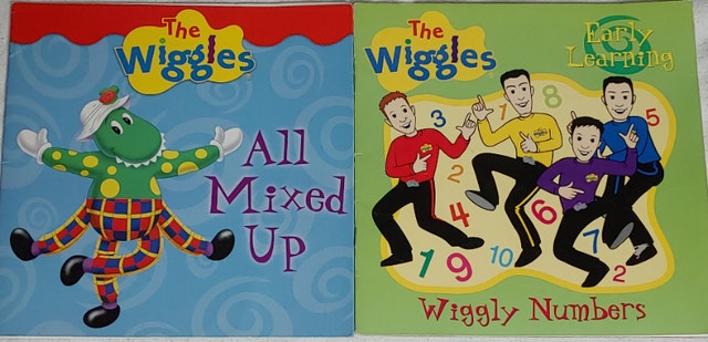 2 The Wiggles Books, Cloth Carry Tote Bag, Pull Back Duck Toy