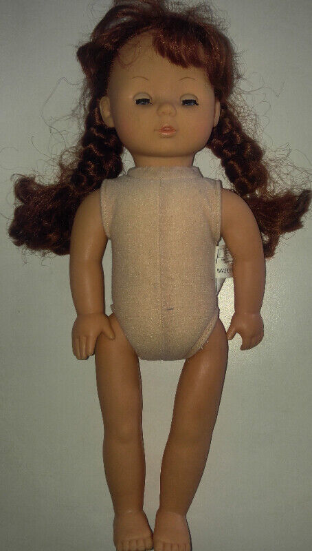 Girl Doll with Brown Hair, Gravity Eyes and outfits as pictured - photo 3