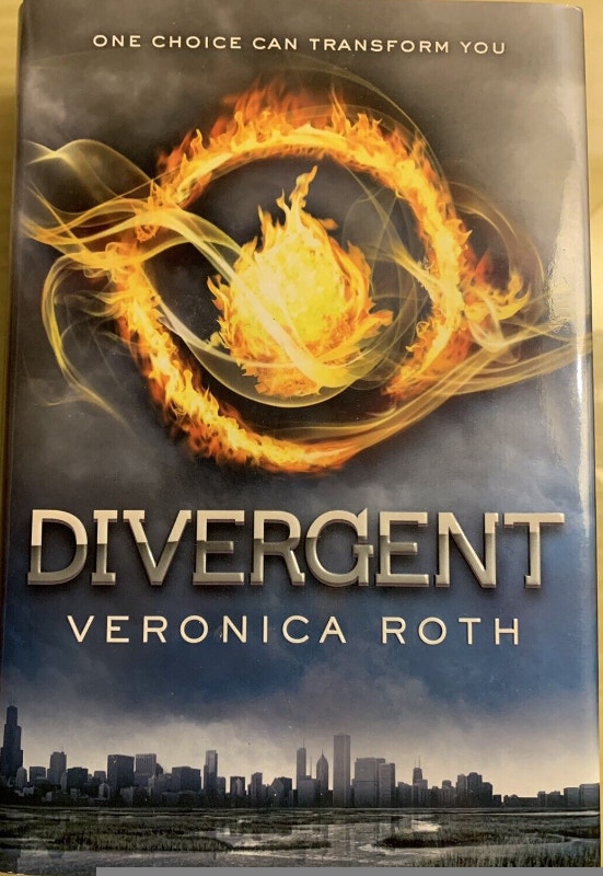 3 Divergent Series Hardcover Books: Divergent, Insurgent, Allegi - photo 3